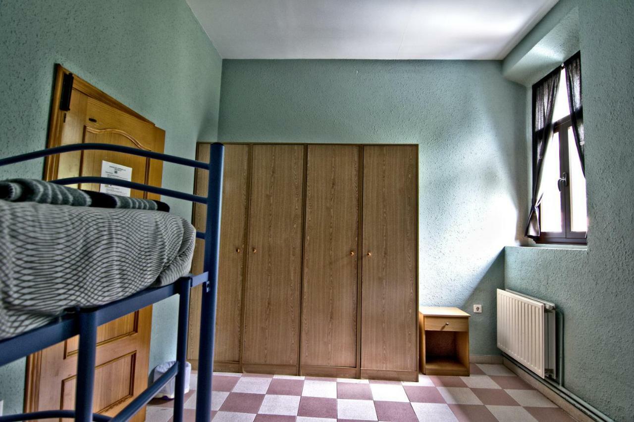 Albergue Juvenil De Bustiello Bustiello  Εξωτερικό φωτογραφία