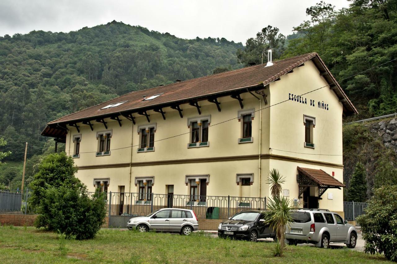 Albergue Juvenil De Bustiello Bustiello  Εξωτερικό φωτογραφία